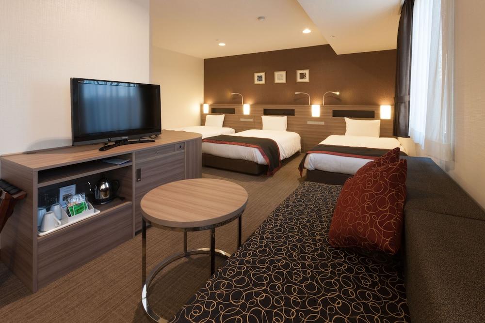 Onomichi Kokusai Hotel Bagian luar foto