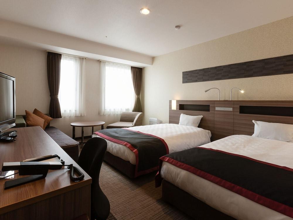 Onomichi Kokusai Hotel Bagian luar foto