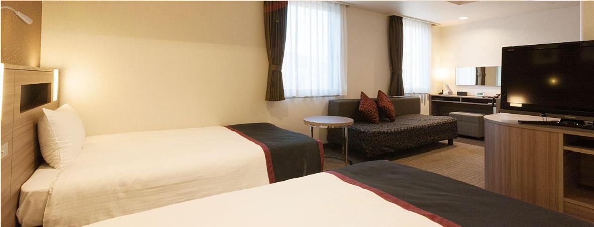 Onomichi Kokusai Hotel Bagian luar foto