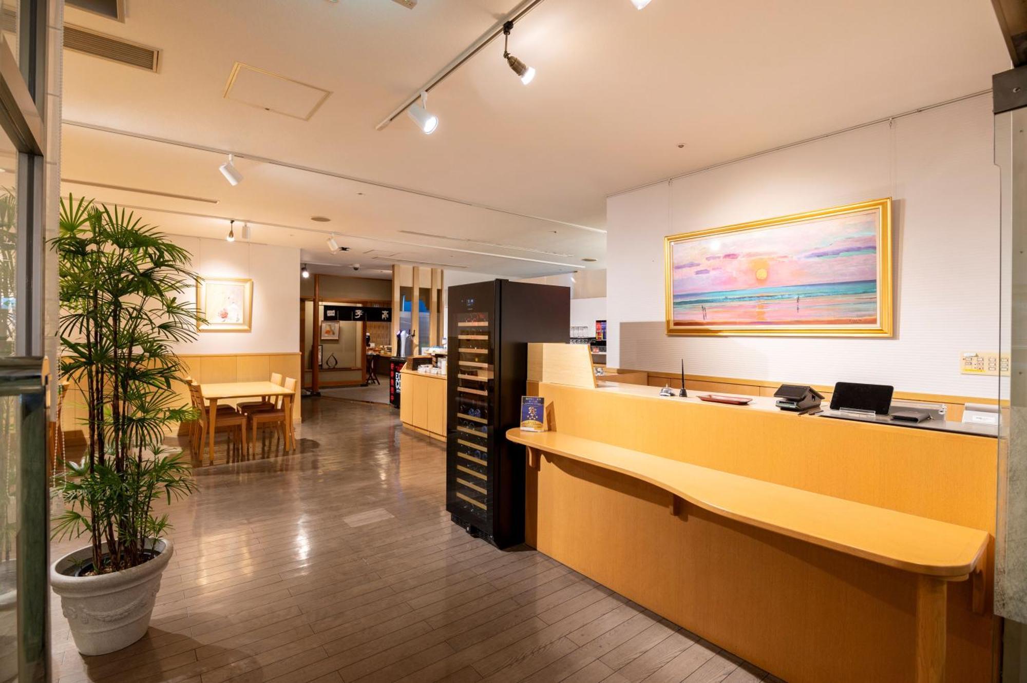 Onomichi Kokusai Hotel Bagian luar foto